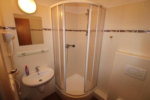 Hotel Antler - carbon neutral hotel in Studenka