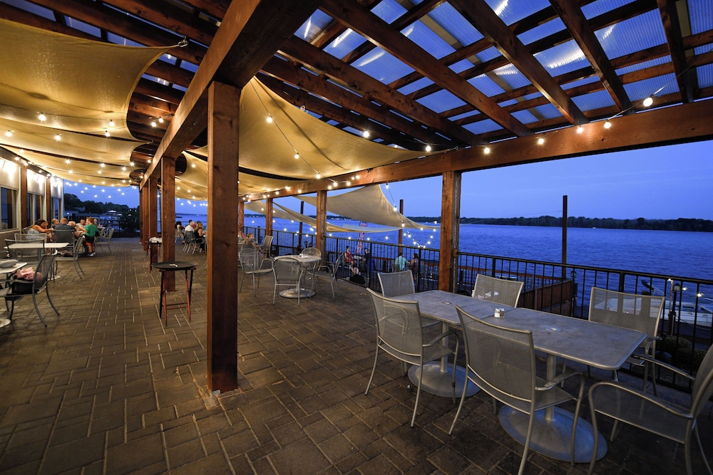 Crowne Plaza Niagara Falls NY Riverside by IHG - photo 62
