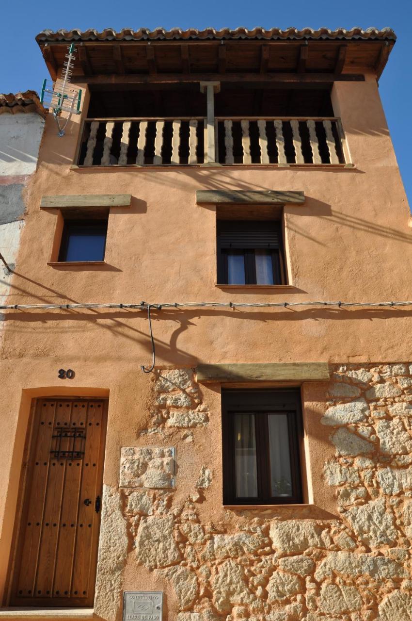 Casa rural La Piedrapipa — 4-Star Luxury Hotel in Madrigal De La Vera, Spain