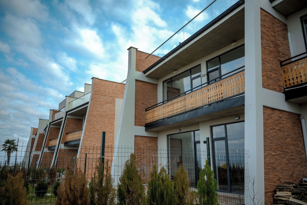 Luxury Villas in Alazani Valley Residence — 4-Star Luxury Hotel in Telavi, Georgia