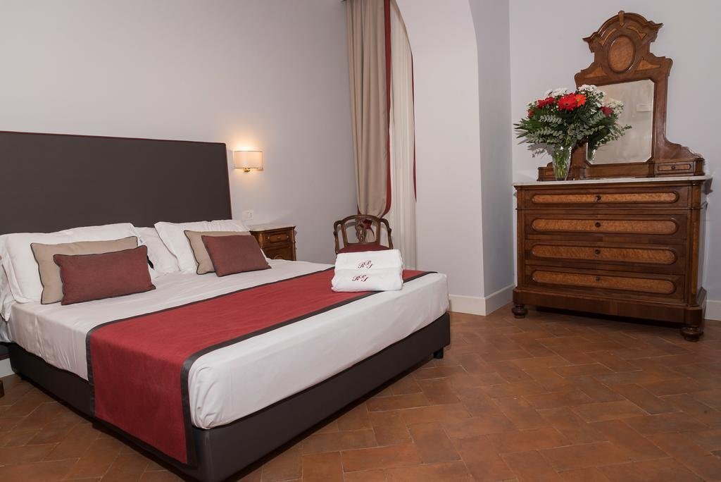 Palazzo Riario Sforza Naples