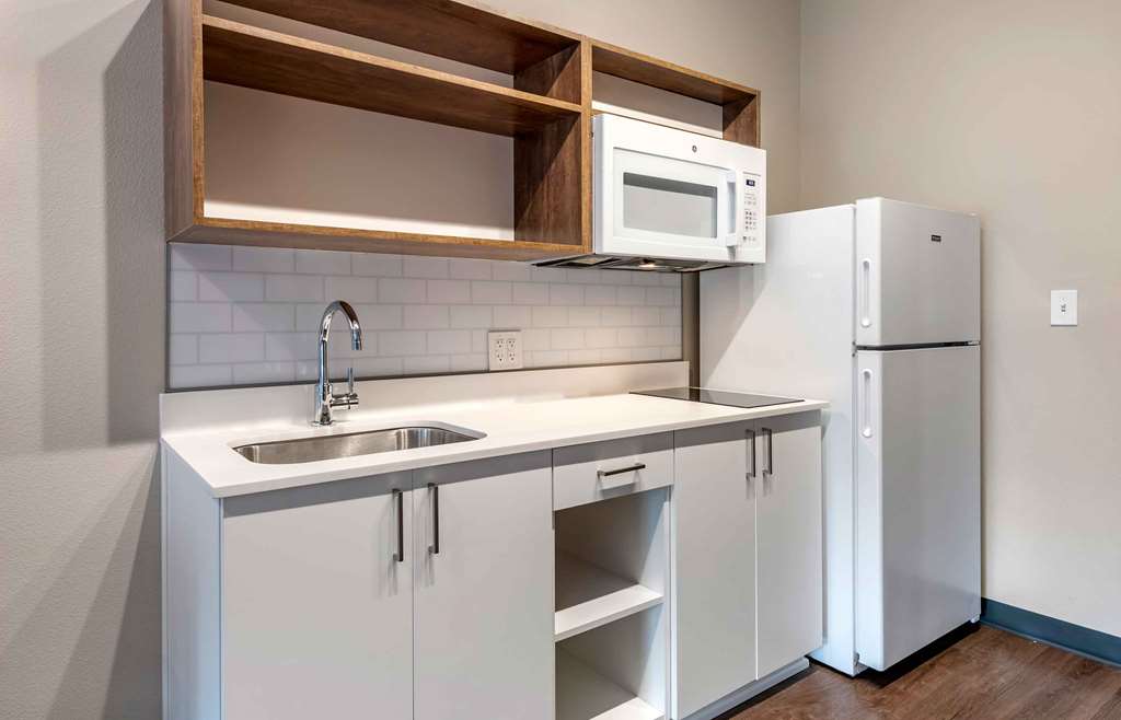 Extended Stay America Premier Suites Tampa Fairgrounds Casin - photo 40