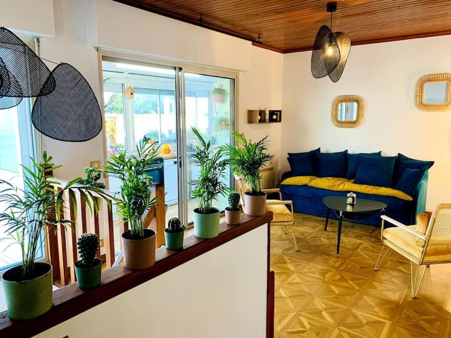 L'etoile Des Sables Maison de Ville Climatisee Classee 4 Etoiles 4 Personnes Plage de la Grande Conche a 200m Royan — 4-Star Luxury Hotel in Royan, France