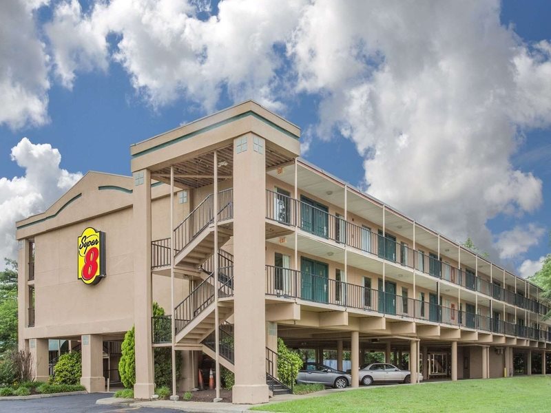 Super Inn Williamsburg in Williamsburg, United States