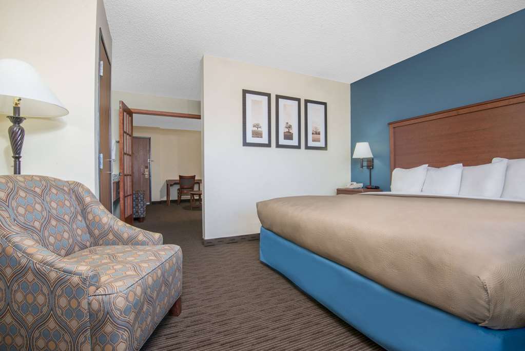 AmericInn by Wyndham Windsor Ft. Collins - photo 9