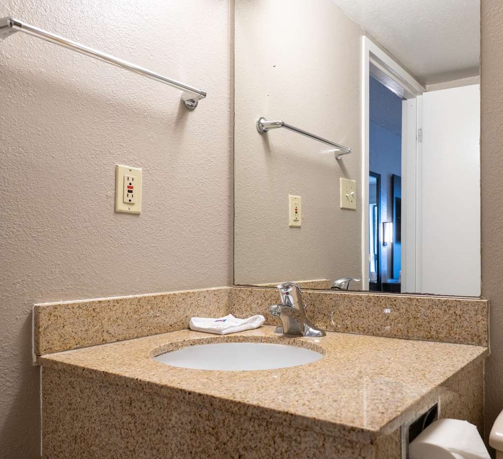 Motel 6 New Haven Branford CT - photo 13