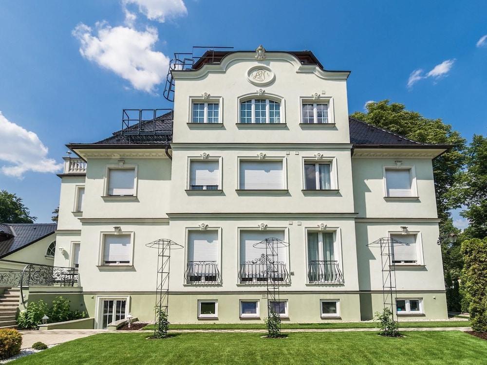 Hotel Villa am Waldschlösschen in Dresden, Germany