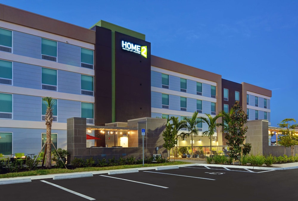 Home2 Suites by Hilton Fort Myers Colonial Blvd - photo 40