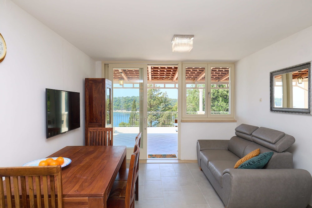 Bay View House