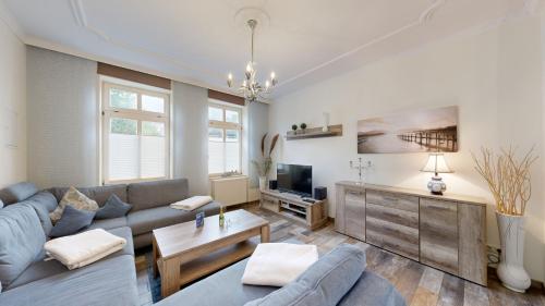 strandnahe FeWo mit Terrasse Villa Vergissmeinnicht 01 Binz — 4-Star Luxury Hotel in Ostseebad Binz, Germany