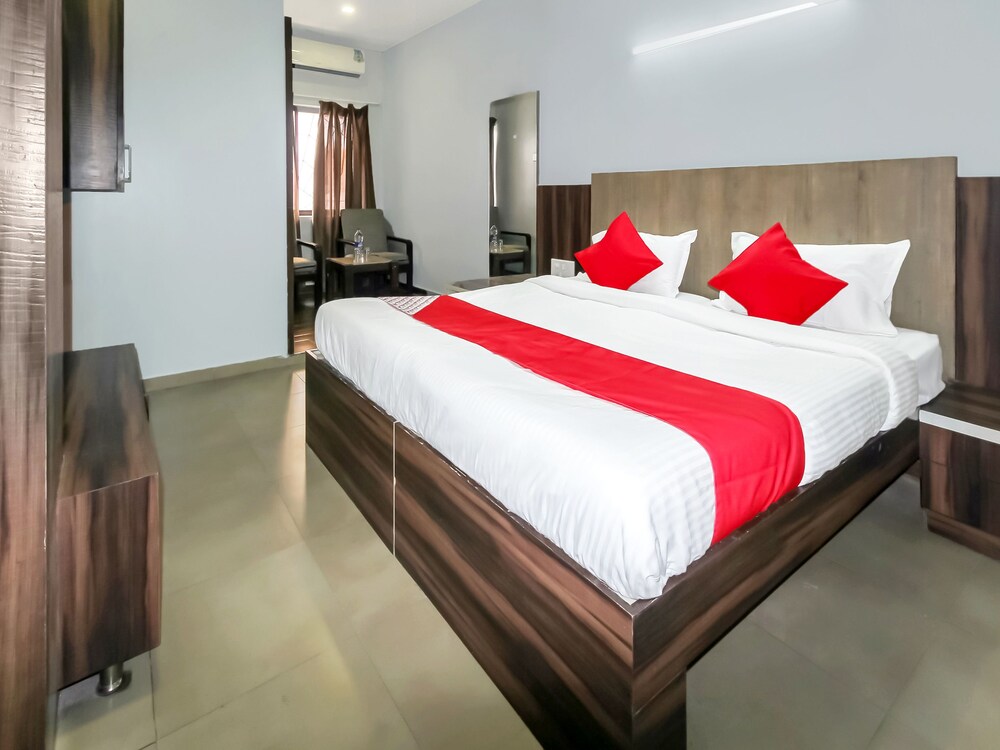 OYO 12522 Hotel Panchganga in Kolhapur, India