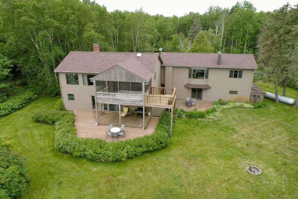 Bark Point Retreat - last minute hotel in Unknown City
