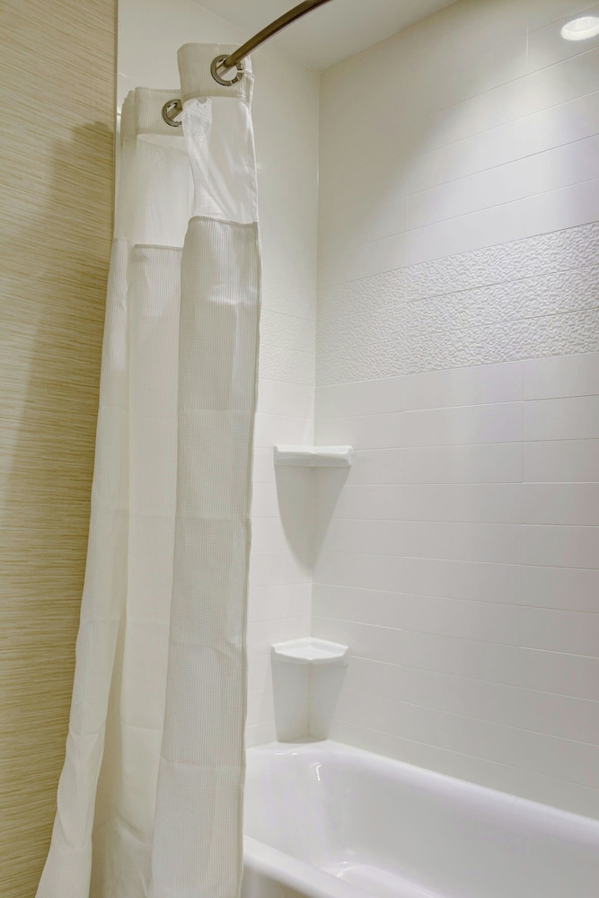 Fairfield Inn & Suites Rochester Mayo Clinic Area St. Marys - photo 16