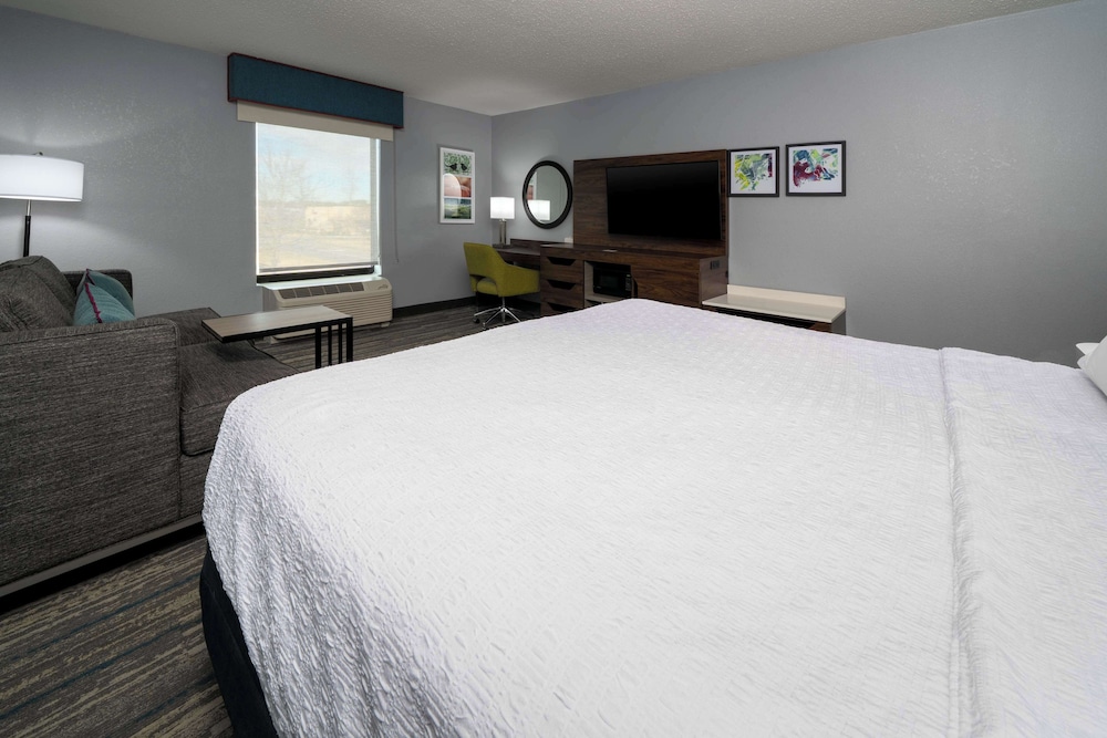 Hampton Inn Dahlgren - photo 18