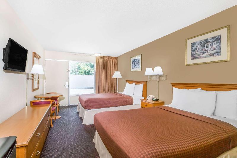 Days Inn Christiansburg - photo 10