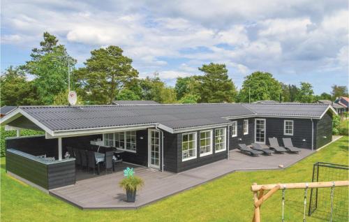 Holiday Home Hadsund 09 — 4-Star Luxury Hotel in Hadsund, Denmark