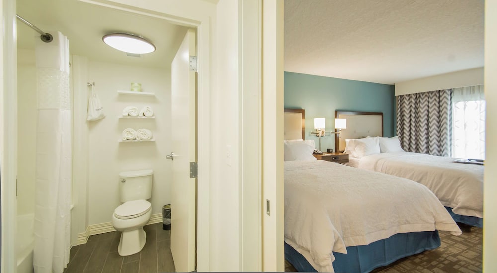 Hampton Inn & Suites Orlando At SeaWorld - photo 11