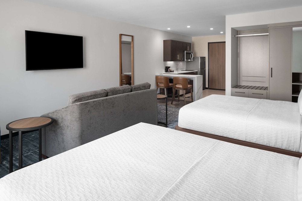 Homewood Suites by Hilton Charlotte Uptown First Ward - photo 7