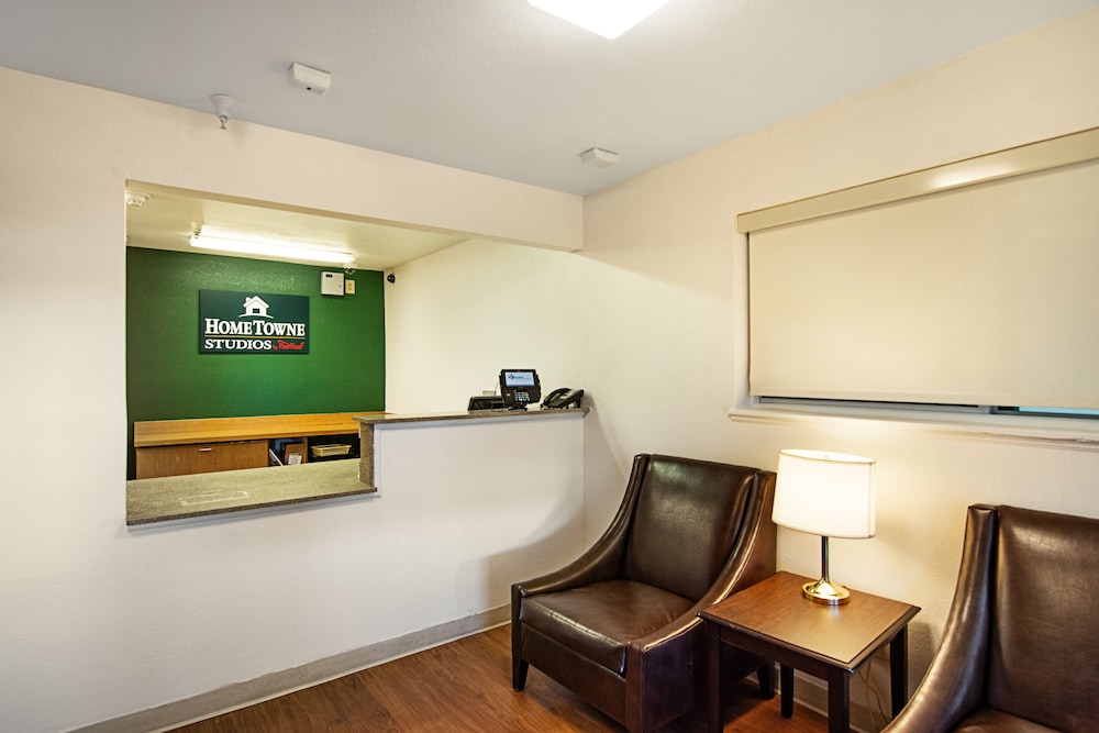 HomeTowne Studios By Red Roof Colorado Springs Airport - photo 2