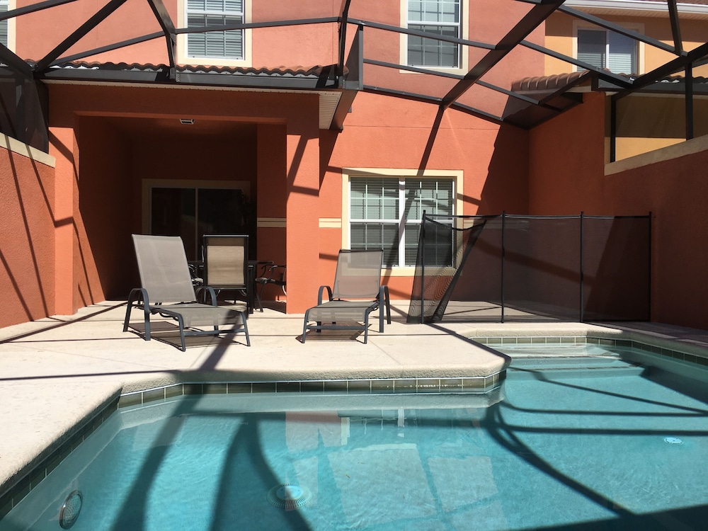 Paradise Palms Resort by DWS Vacation Villas - photo 44