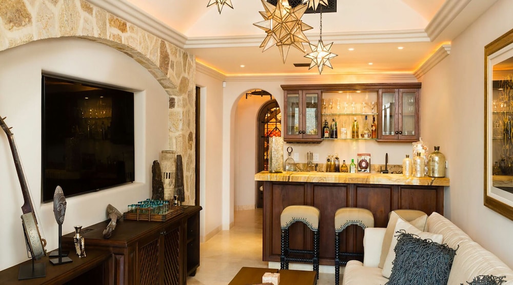 Beautiful Holiday Villa in a Prime Location in Cabo San Lucas 1007 — 4-Star Luxury Hotel in Cabo San Lucas, Mexico