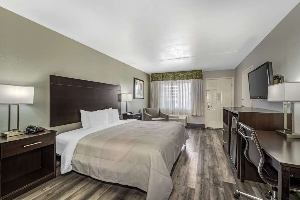 Quality Inn Siloam Springs West - photo 26