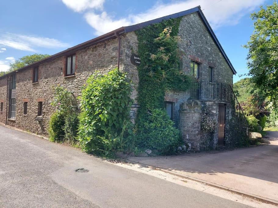 Brook Barn at Bolberry Court — 4-Star Luxury Hotel in Kingsbridge, United Kingdom