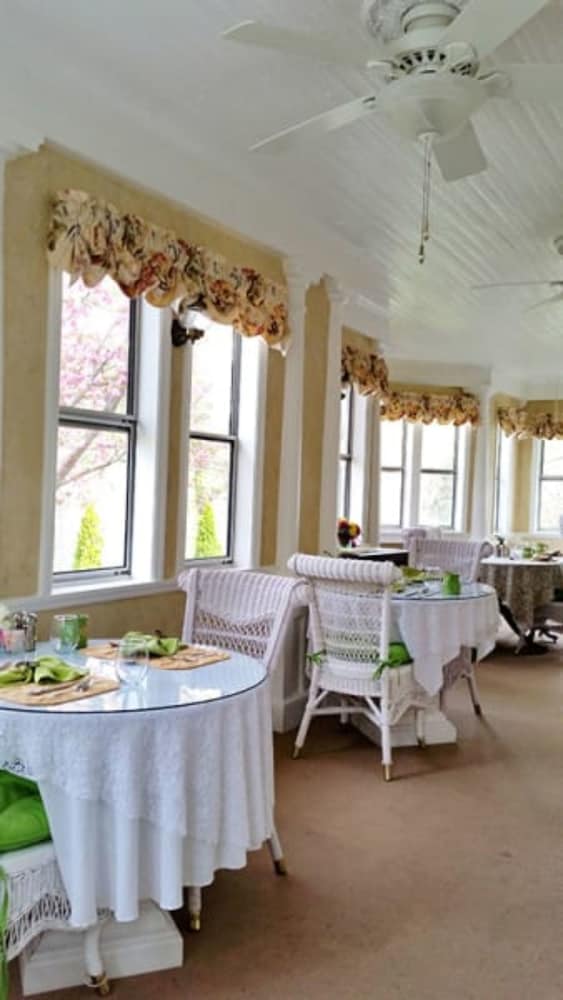 Albemarle Inn - photo 92