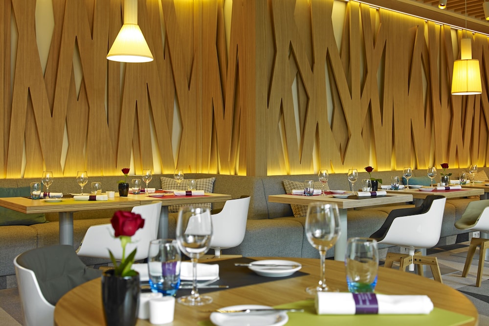 מזון ומשקאות