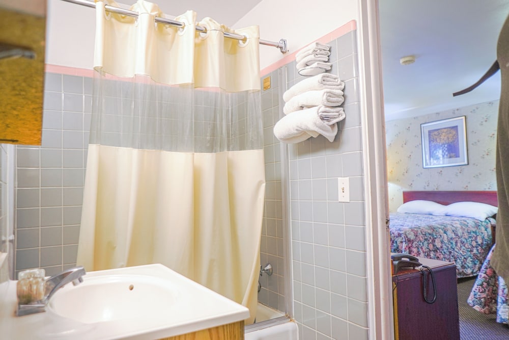 Bay Motel By Oyo Bay City - photo 22