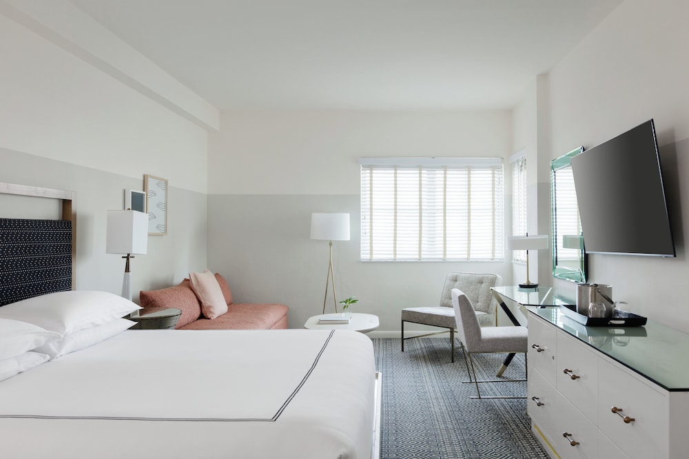 Kimpton Surfcomber Hotel by IHG - photo 20