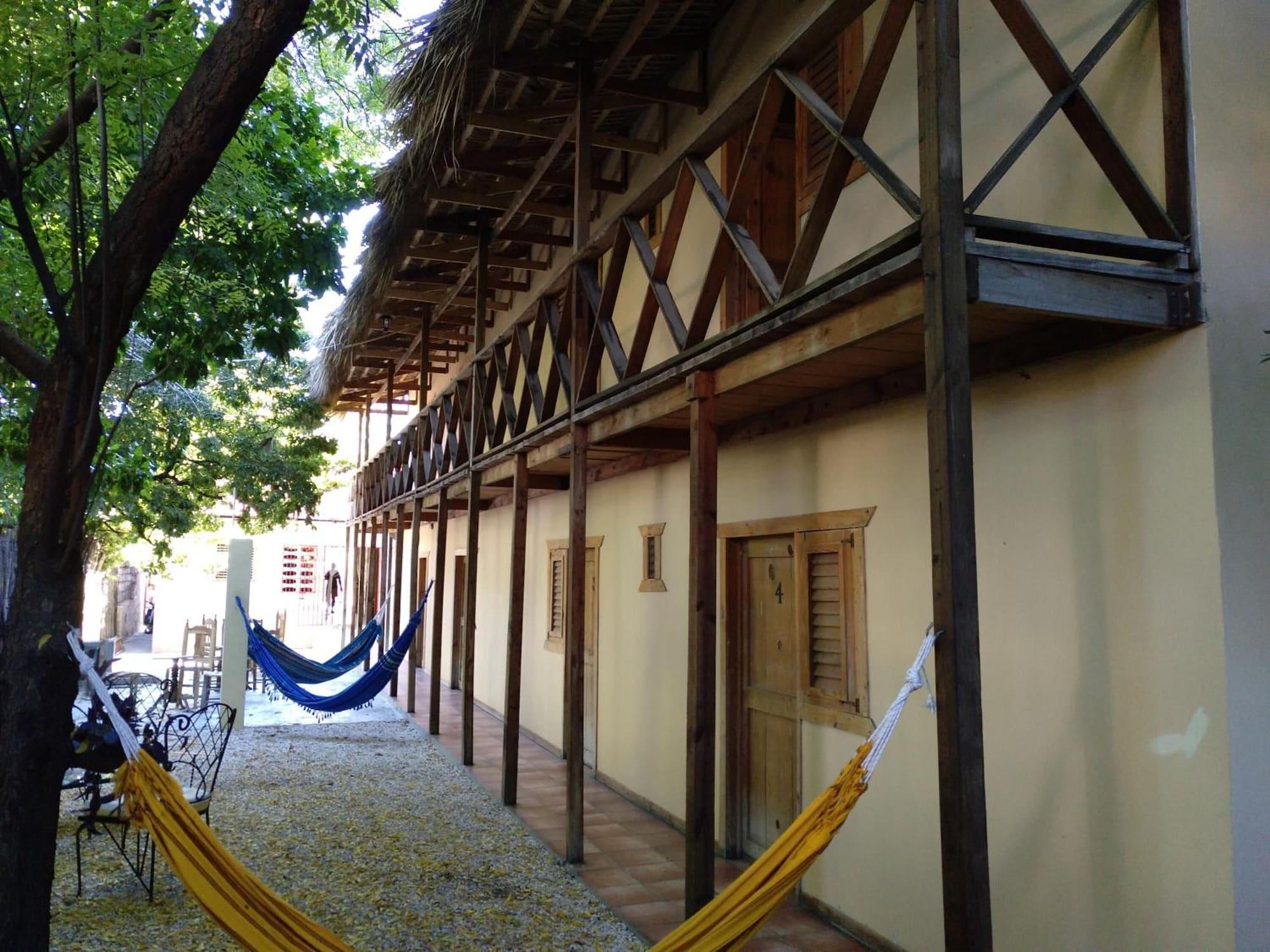 Hotel Loro Tuerto - carbon neutral hotel in Santa Cruz De Barahona