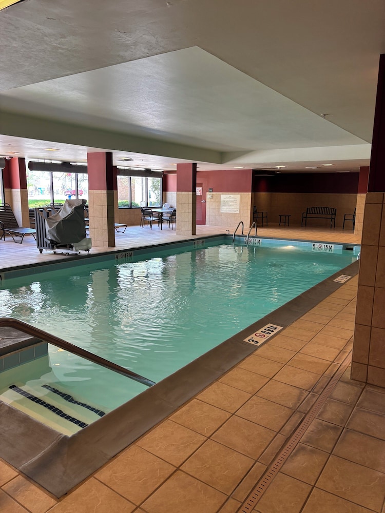 Hampton Inn Lafayette - photo 38