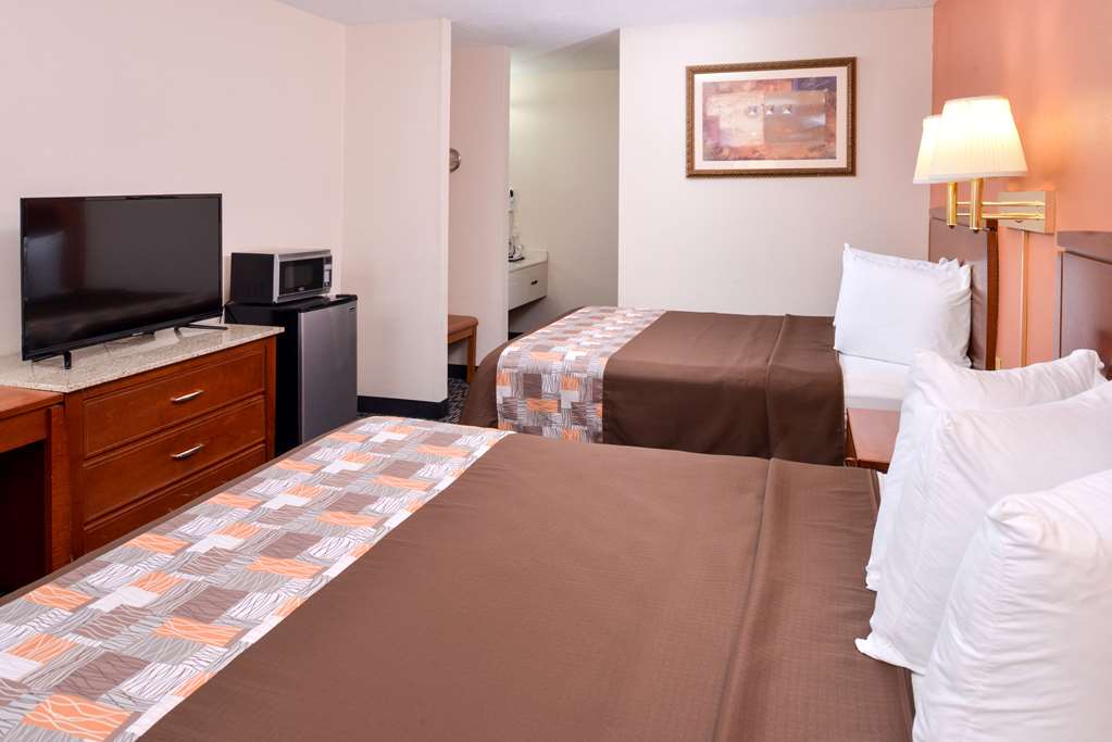 Americas Best Value Inn Sullivan - photo 12