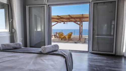 Blue Heaven Kerami in Archangelos, Greece