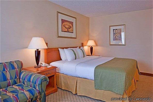 Holiday Inn Hotel & Suites Tucson Airport North - photo 14