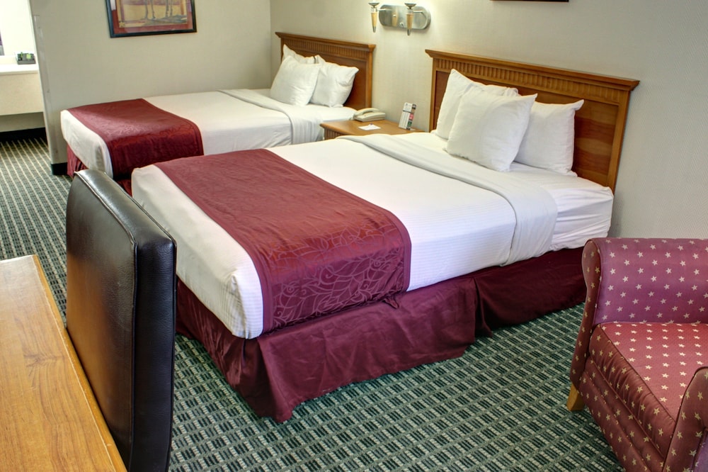 Baymont by Wyndham Grand Junction - photo 8