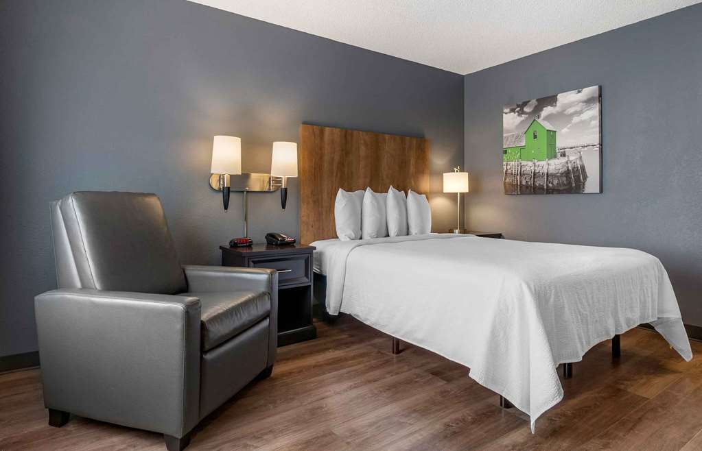 Extended Stay America Premier Suites Seattle Bellevue Downtown - photo 13