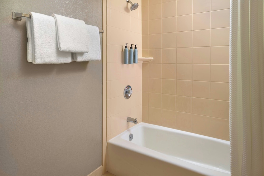 Courtyard by Marriott Baton Rouge Acadian Centre LSU Area - photo 16