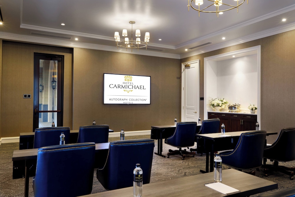 Hotel Carmichael Autograph Collection - photo 79