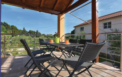 Three Bedroom Holiday Home In Sibenik — 4-Star Luxury Hotel in Sibenik, Croatia