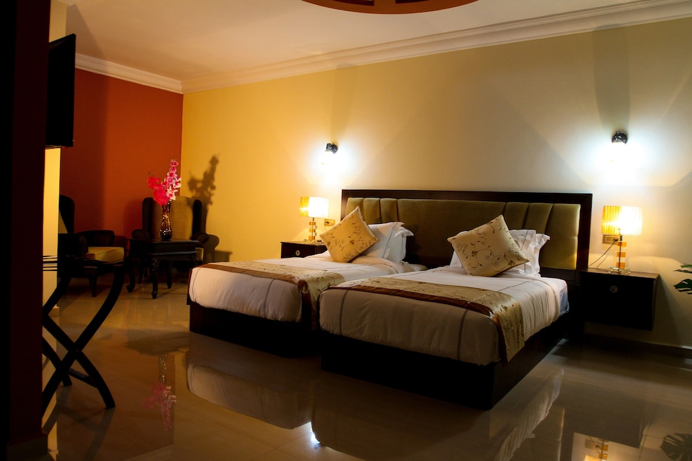 Queen Plaza Hotel in Hebron, West Bank and Gaza Strip