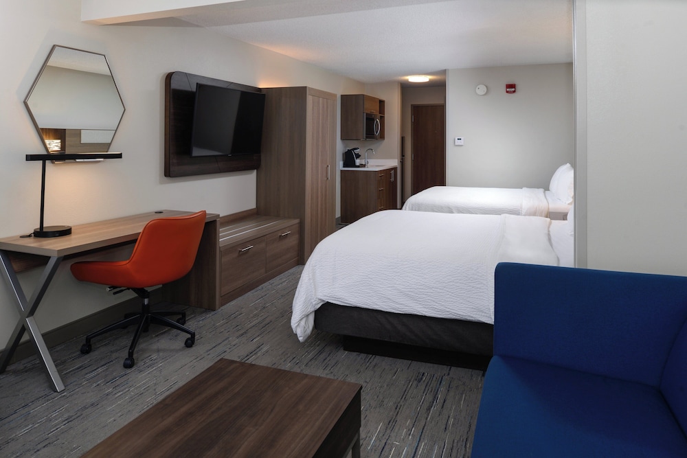 Holiday Inn Express Hotel and Suites Marysville by IHG - photo 17