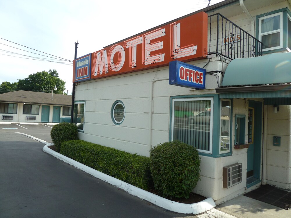 Milwaukie Inn Portland South - photo 2
