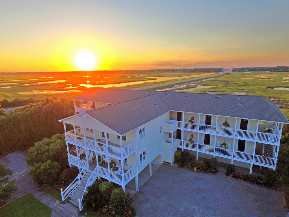 The Sunset Inn — hotel in Sunset Beach