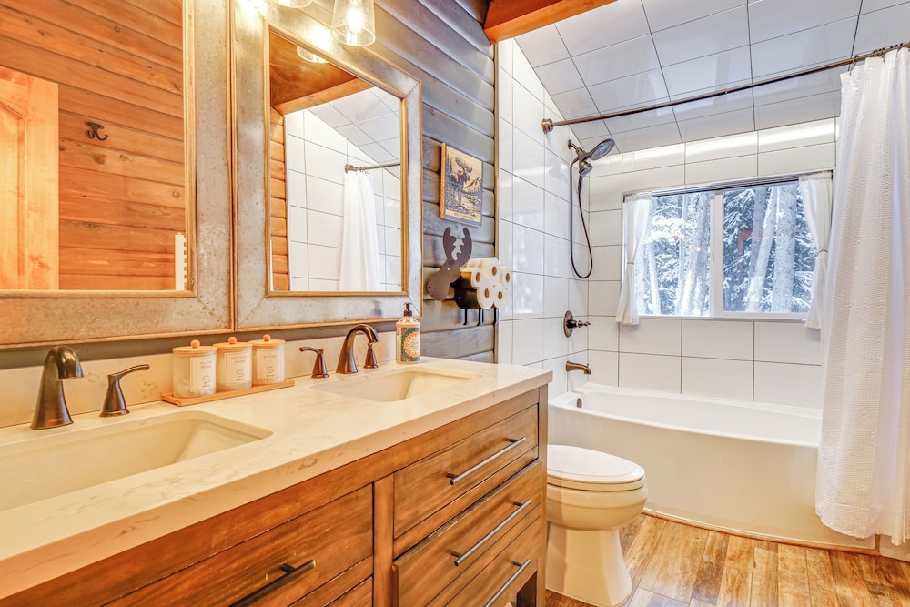 5 Mi to Breckenridge Ski Resort: Cozy Wood Cabin - photo 17
