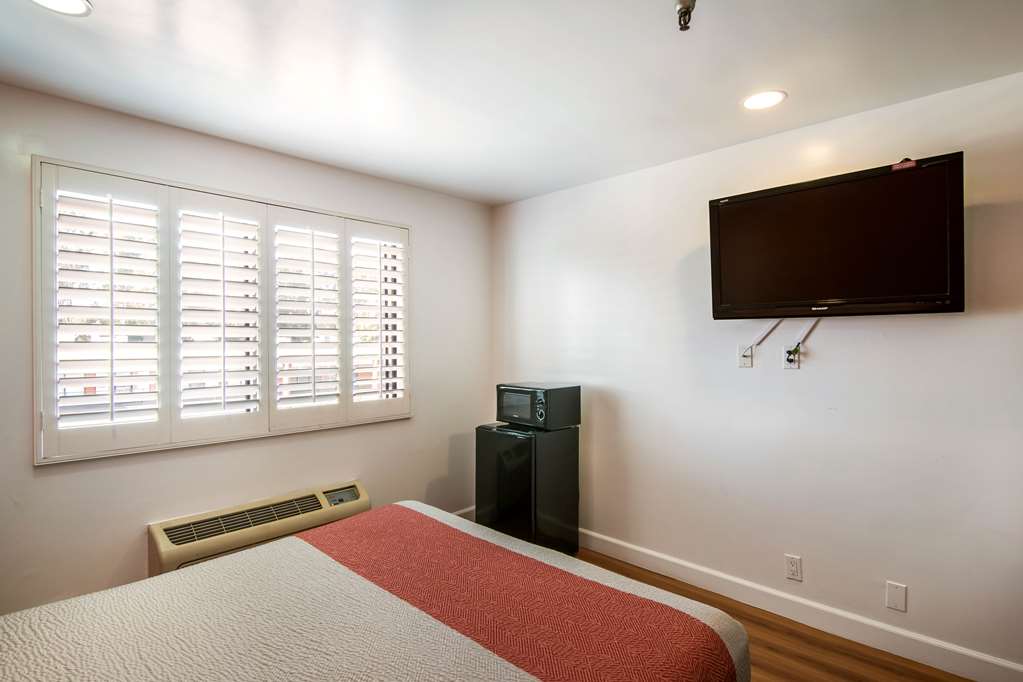 Motel 6 Monterey Park CA - photo 14