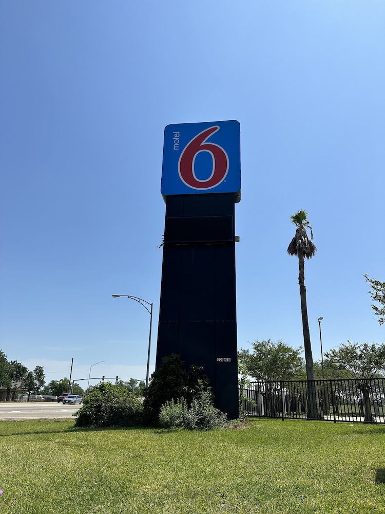 Motel6 Lake Charles LA - photo 25