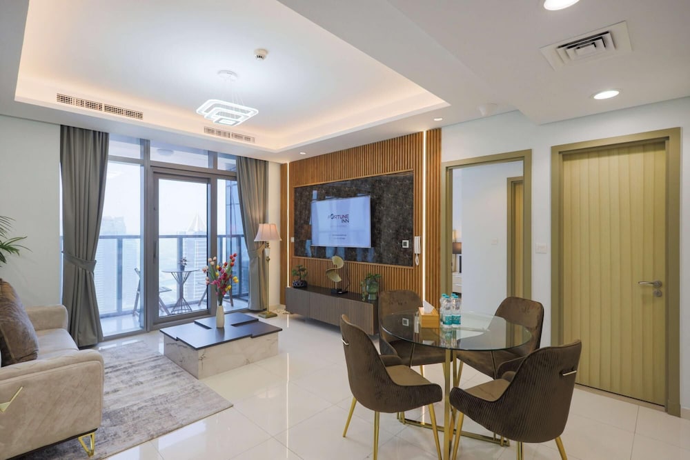 Ptr 5213 Modern 1BR Apartment — 4-Star Luxury Hotel in Dubai, United Arab Emirates