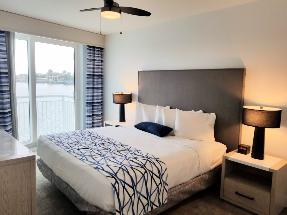 Provident Oceana Beachfront Suites - photo 5